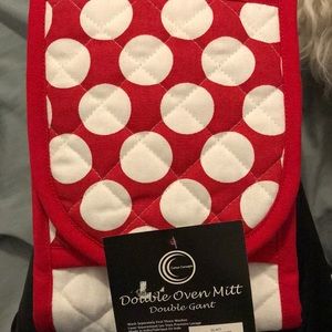 Double Oven Mitt